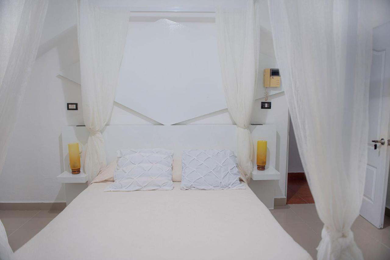 Hostal Mama Mambo - Zona Colonial Santo Domingo Exterior photo